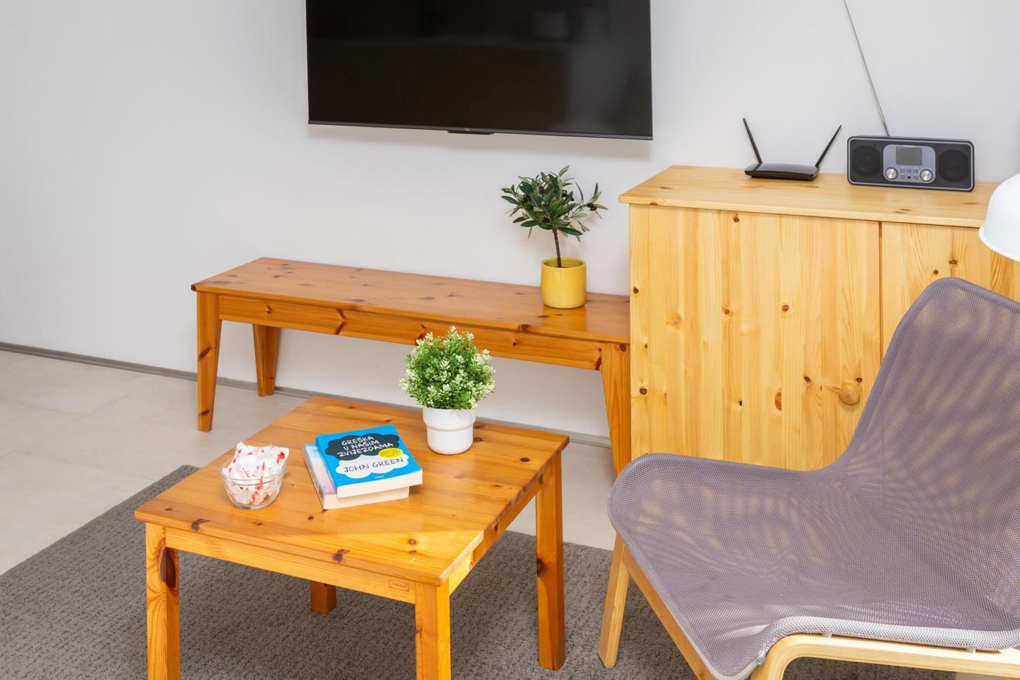 Appartement Jolara With Heated Pool